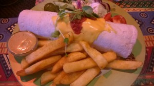 Ystävän kanssa iltaa istumassa.